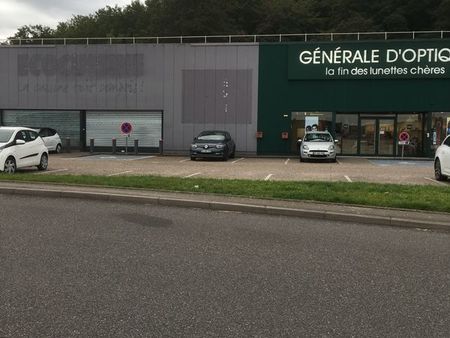 local commercial 500m° frouard