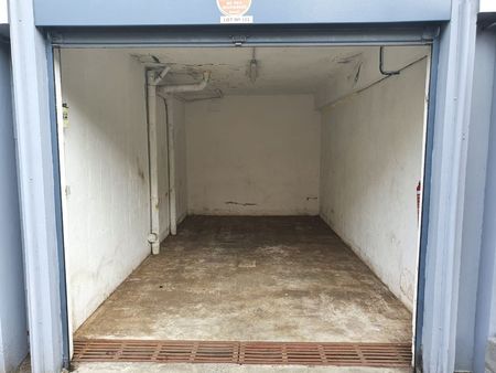 location de box  garage  depot sécurisé
