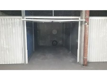 loue box garage fermé le puy