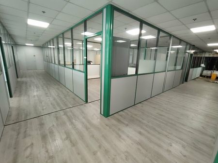bureaux 348 m²