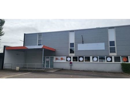 local commercial 746 m²