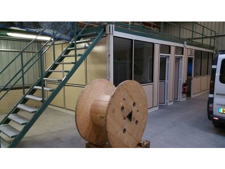 depot 155 m² + mezzanine