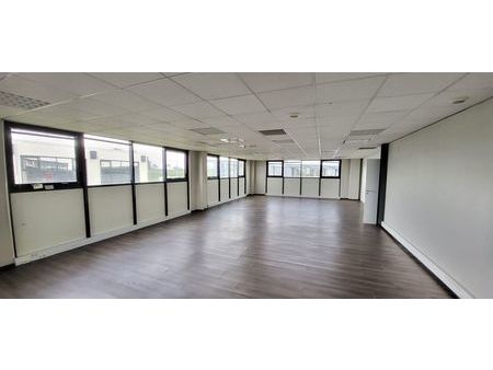 bureau 354 m²