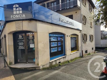local commercial 107 m²