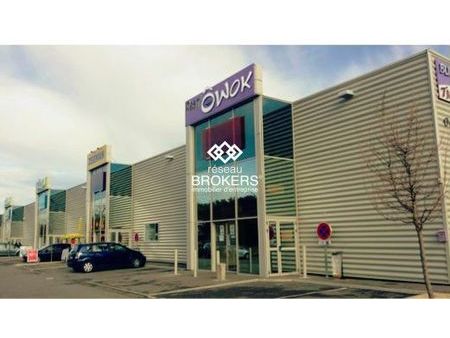 local commercial 632 m² bollène