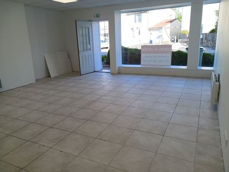 local commercial 45m2
