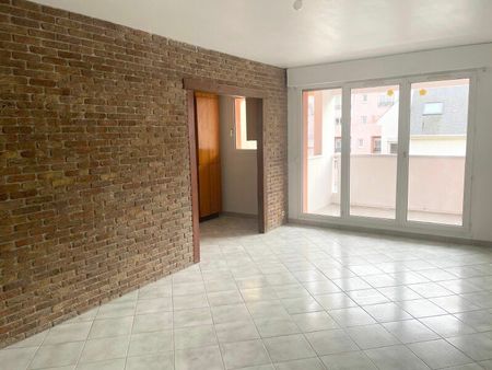 location appartement  69.27 m² t-3 à épernay  700 €