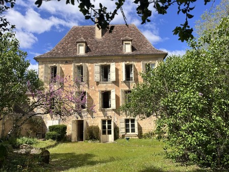 hôtel particulier à vendre à beaumont-du-périgord