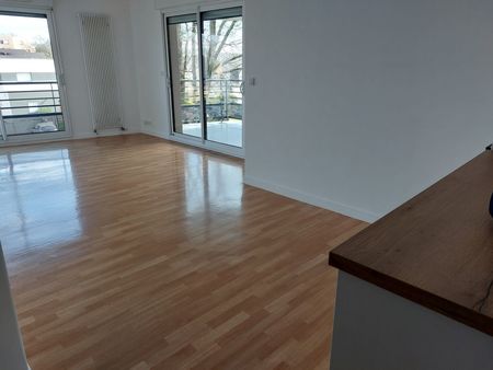 vend appartement t3 (69 m2) / loggia / box