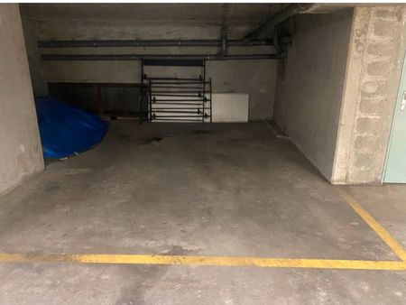 place de parking sous sol