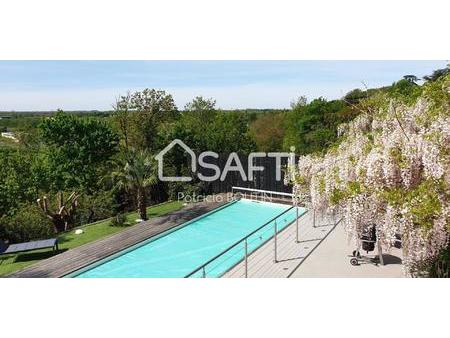 vente maison piscine à niort (79000) : à vendre piscine / 277m² niort