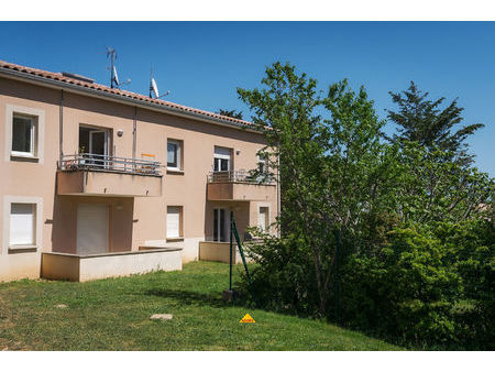 carcassonne - peripherie appartement t3 de 53 40m² avec terrasse  place de parking  et vue