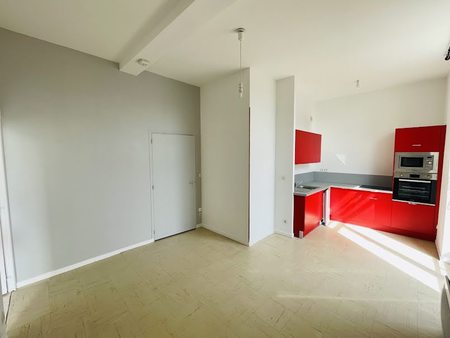 location appartement 2 pièces 44.33 m²