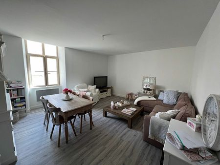 location appartement  m² t-2 à fains-véel  495 €