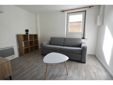 location appartement  m² t-1 à abbeville  360 €