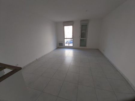 location appartement 1 pièce 29 m²