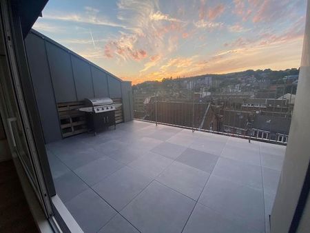 superbe penthouse 100m2 rooftop