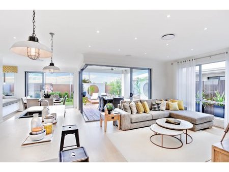 rare / maison 5p de 108 m2 avec terrasse/jardin exposés sud + vaste séjour/cuisine de 46m2