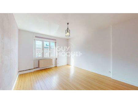vente : appartement 3 pièces (70 m²) à mulhouse