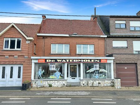 voormalig café met woonst: ideaal voor ondernemen of gezellig wonen