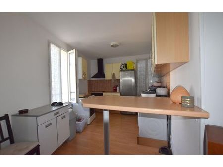 vente appartement 5 pièces 102 m² castries (34160)