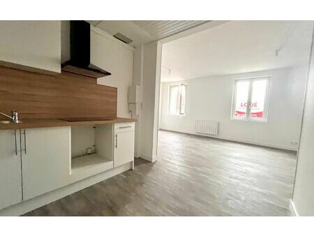 location appartement  56.19 m² t-3 à moreuil  610 €