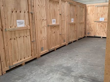 box location stockage archivage gardes-meuble