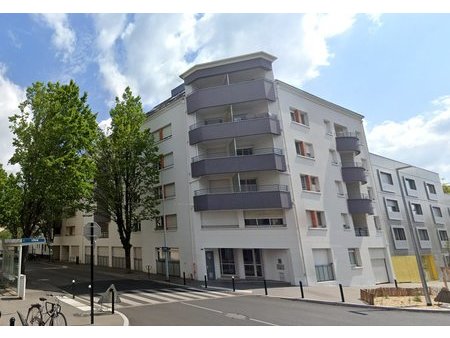 quartier proce/rue littre - studio dernier etage - 25.58 m² carrez - 35.02 m² au sol