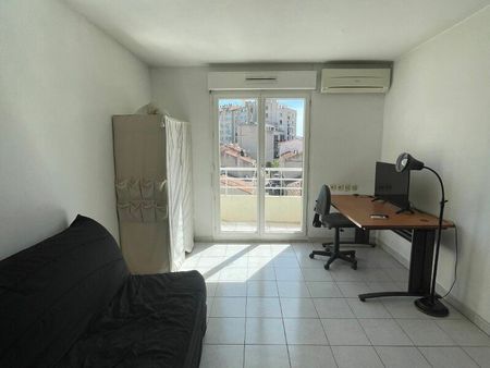 location appartement  24 m² t-1 à marseille 5  580 €