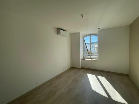 location appartement  31 m² t-2 à rumilly  740 €