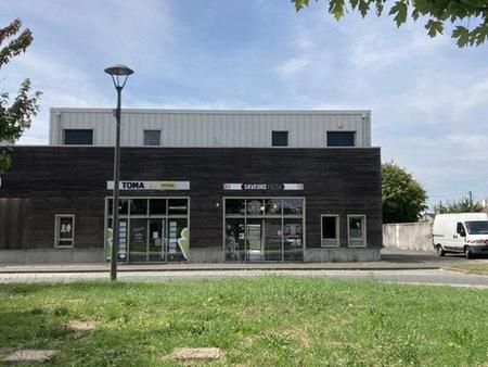 **local commercial de 74 m² à truyes  zone à fort trafic**