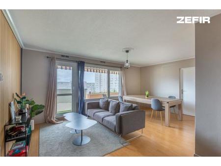 appartement 4 pièces en très bon état avec balcon- 89m² - lyon (69008)