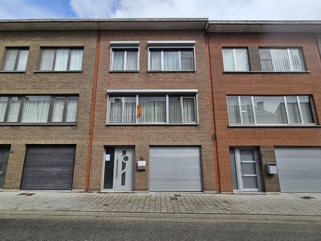 huis te koop in steendorp met 3 slaapkamers