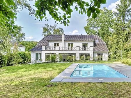 uccle – prince d’orange – villa rénovée avec jardin et pisci