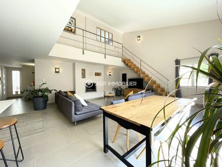 vente maison 4 pièces 140 m²