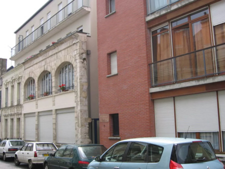 location appartement 2 pièces 64 m² issoudun (36100)