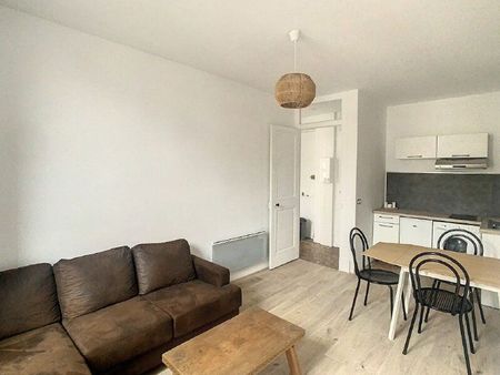 location appartement  m² t-1 à lamastre  390 €