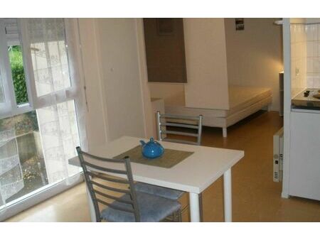 location appartement 1 pièce 25 m² poitiers (86000)