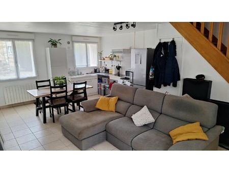 location maison  m² t-2 à lizy-sur-ourcq  734 €