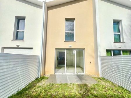 location maison  m² t-3 à saint-médard-en-jalles  1 070 €