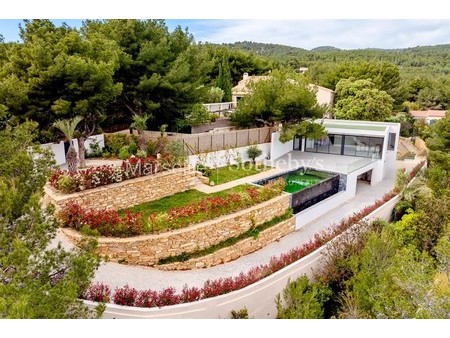 villa contemporaine neuve à vendre à ceyreste  sur les hauteurs de la ciotat  avec vue mer