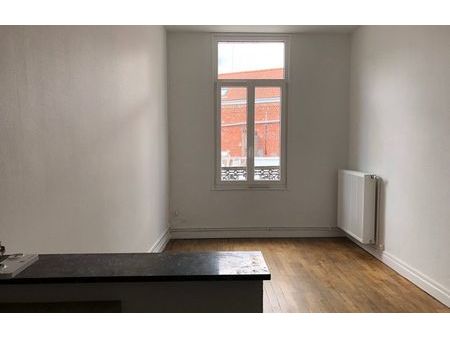 location appartement 2 pièces 40 m² valenciennes (59300)