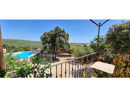 magnifique villa avec piscine et vue dominante sur forêt proche sites touristiques...