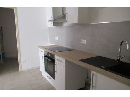 location appartement 3 pièces 90 m² castelnaudary (11400)