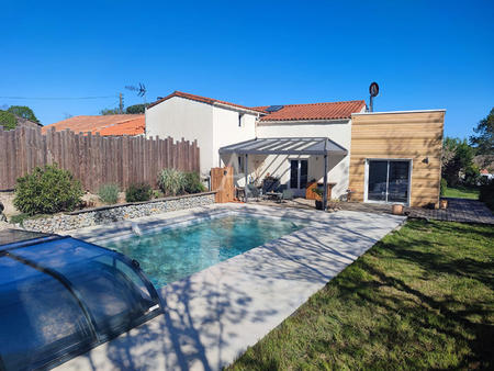 vente maison piscine au poiré-sur-vie (85170) : à vendre piscine / 155m² le poiré-sur-vie