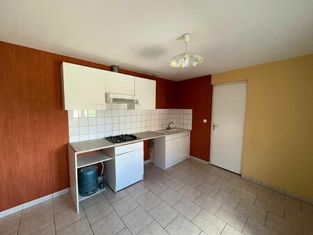 location appartement  m² t-1 à cheminon  440 €