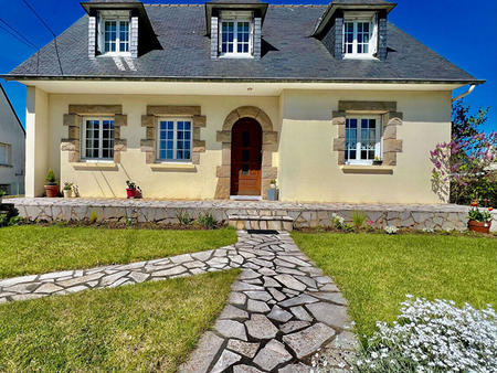 vente maison à saint-brieuc (22000) : à vendre / 121m² saint-brieuc