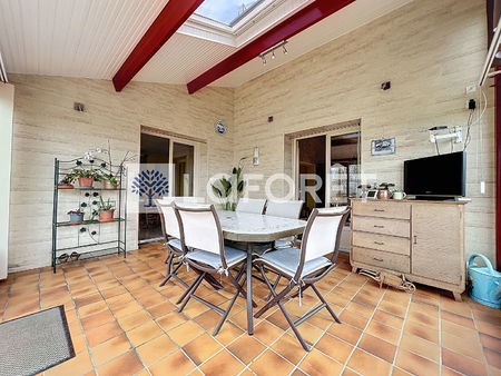 maison 7 pièces  130m² 30253