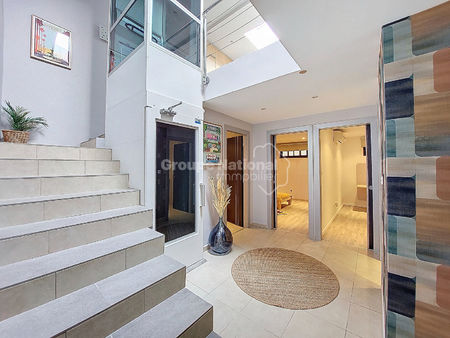 vente : appartement duplex f4 (112 m²) avec terrasse et garage à hyeres