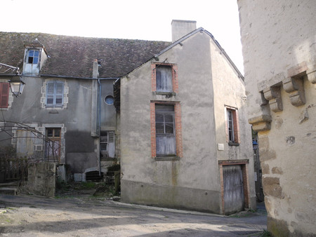 superbe opportunité d'acquérir un immeuble de 190 m²dans le centre historique de saint-ben